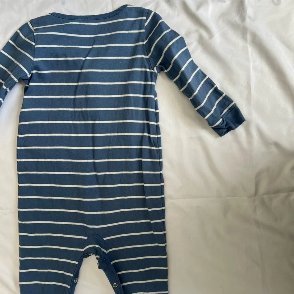 Baby Gap Blue and White Striped Kids Long Sleeve One Piece Size 12-18 Months